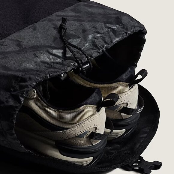 Vans Rucksack Backpack Skateboarding VN000HRFBLK Unisex Bag NEW - Picture 6 of 10